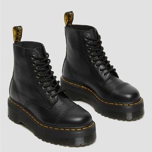 Dr. Martens Sinclair Milled Nappa Leather Zipper Boots Platform size 7